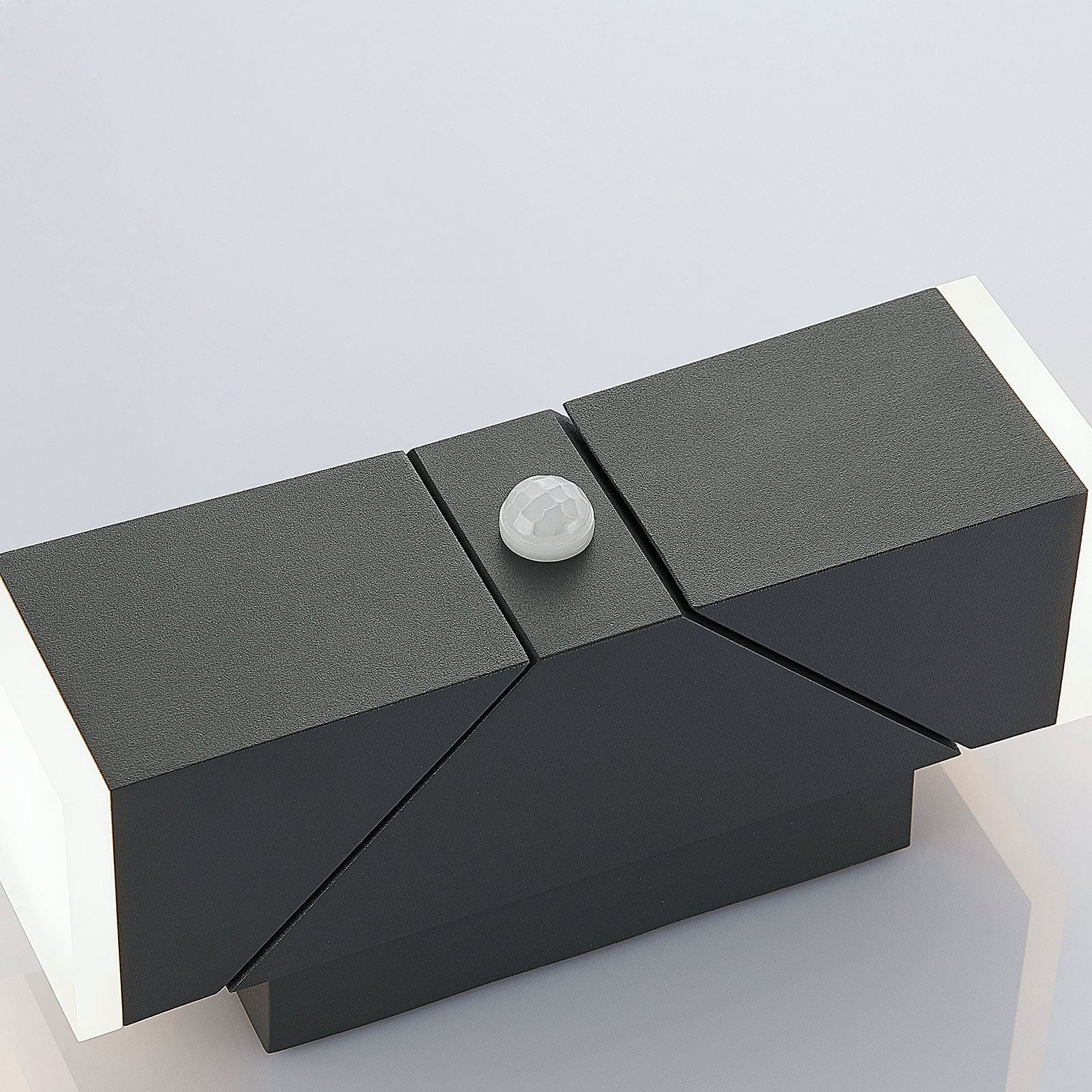 LED utevegglampe Sally antrasitt sideprofil