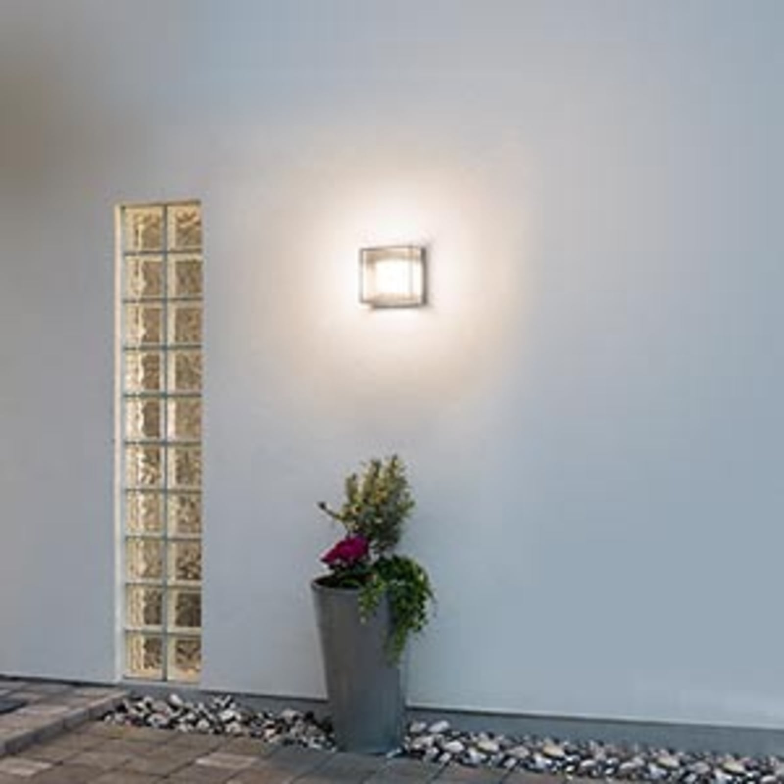 LED utevegglampe Sanremo kvadratisk grå detalj