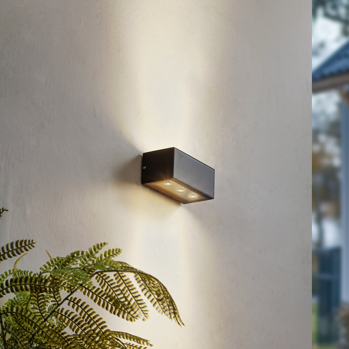 LED utevegglampe Selim svart matt bakside