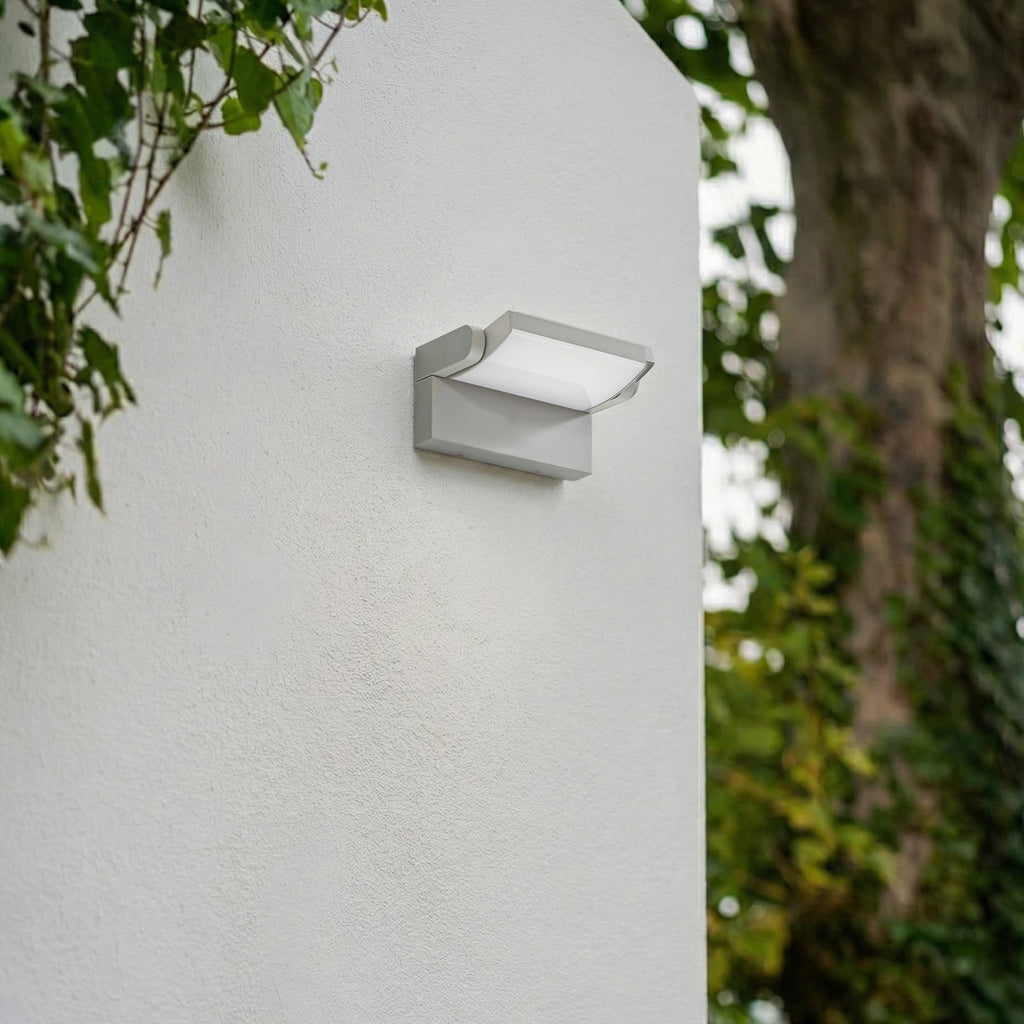 LED utevegglampe Sherin svingbar lysgrå IP54 10,8W montert på vegg