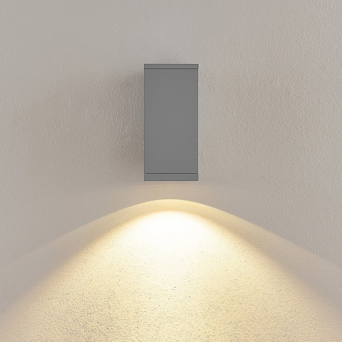 LED utevegglampe ShoreLine Pro Square dimbar CCT IP65 montert på vegg