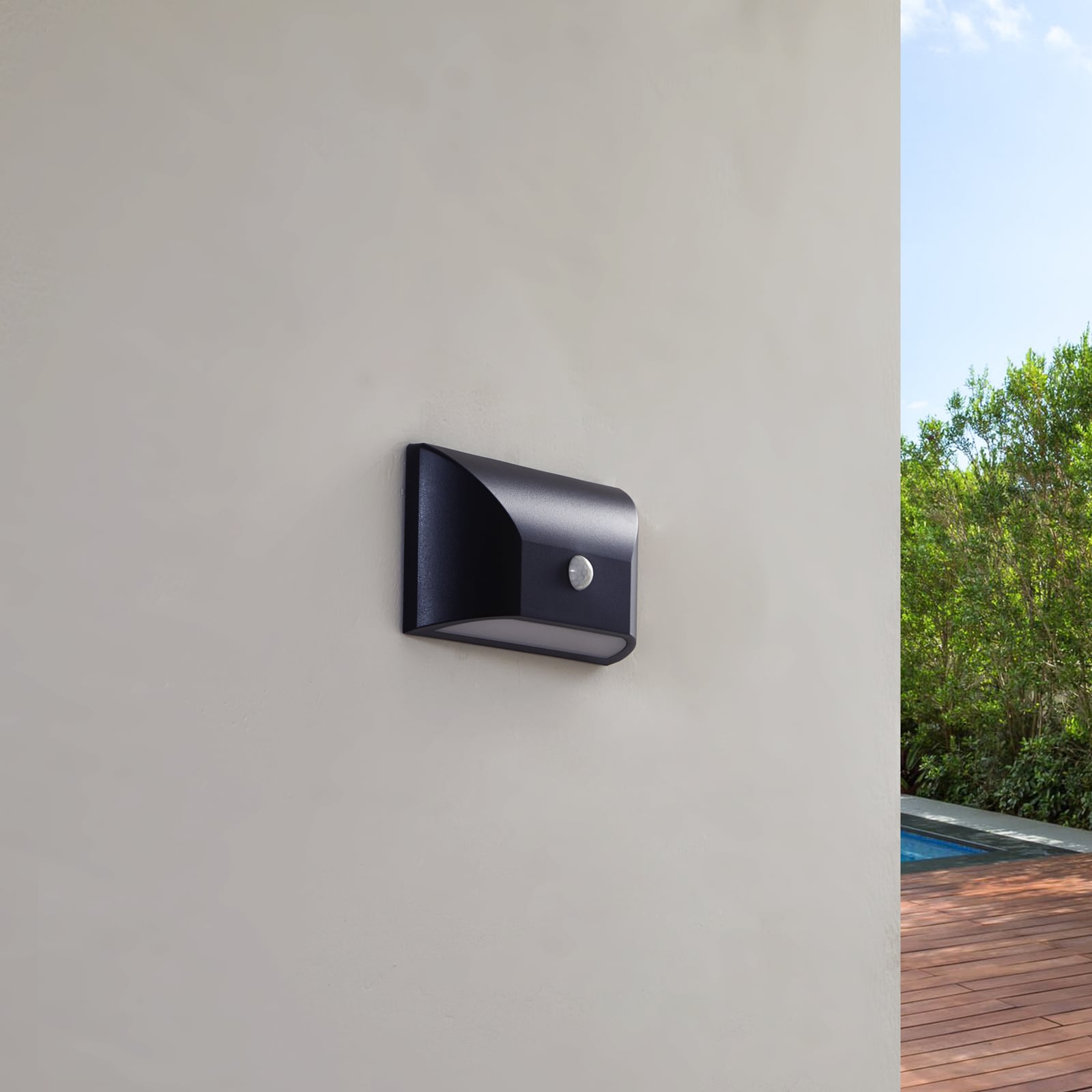 Detalj av LED utevegglampe Siana med bevegelsessensor svart