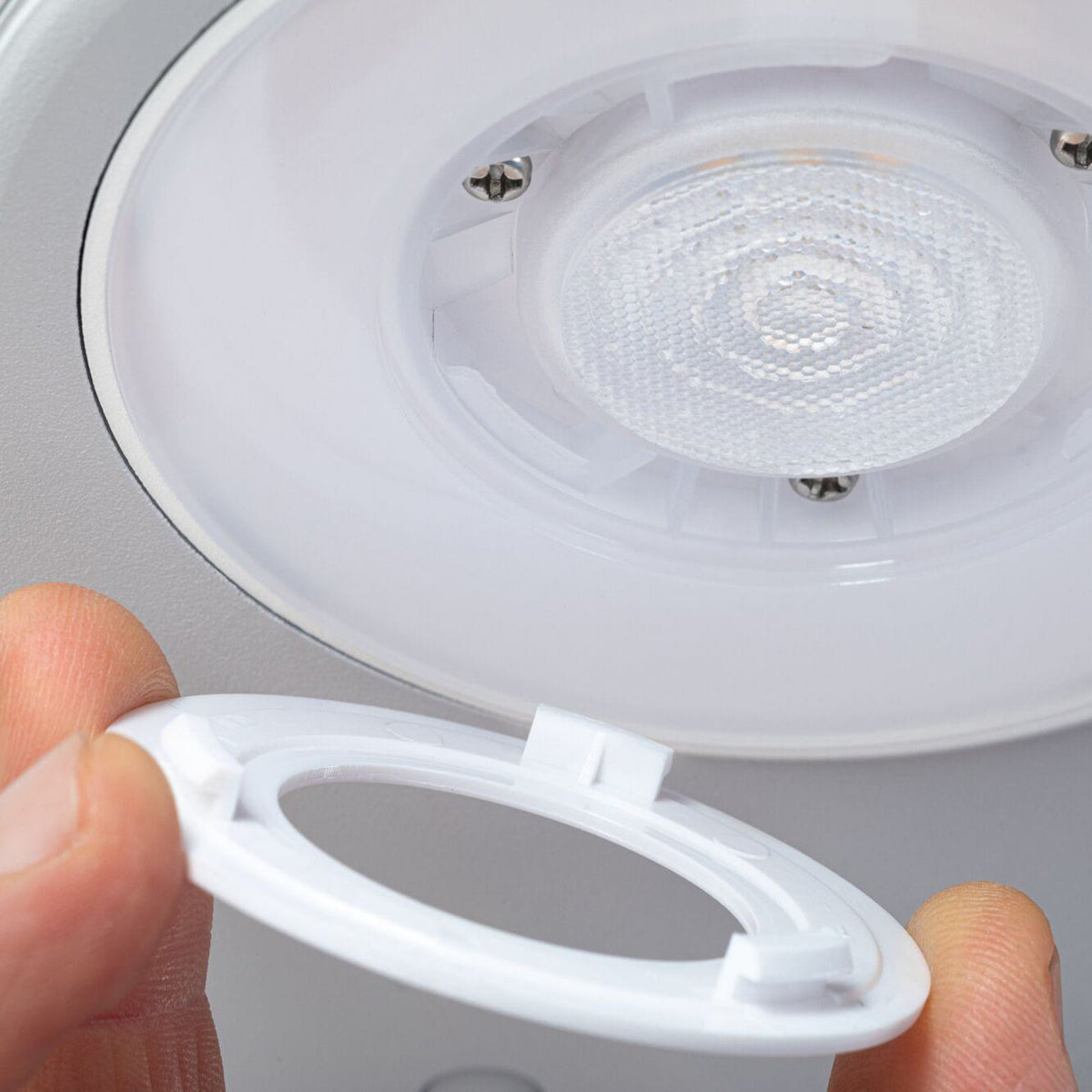 Nærbilde av sensor på LED utevegglampe Silma