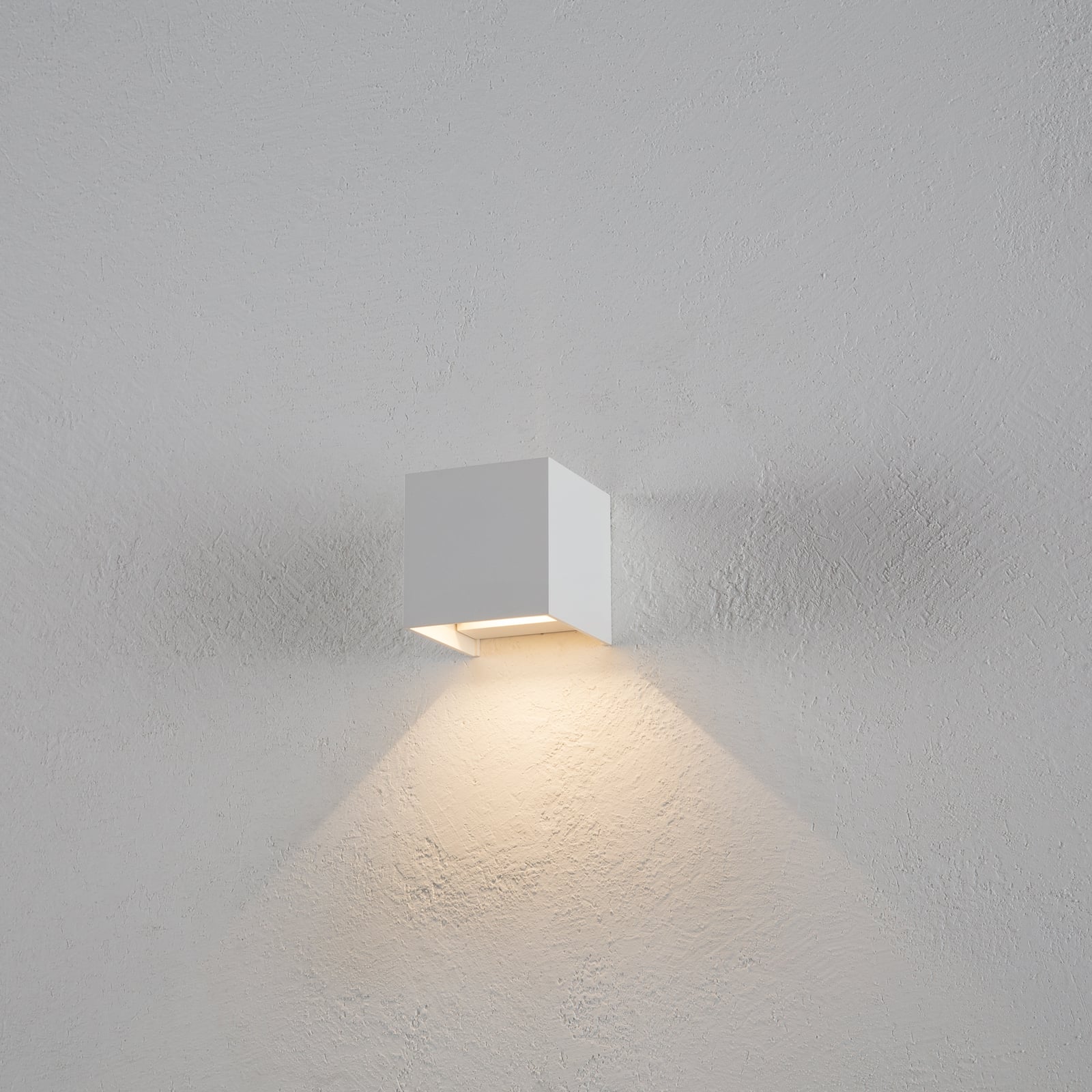 Detalj av LED utevegglampe Siri 44 opp og ned dimbar IP54