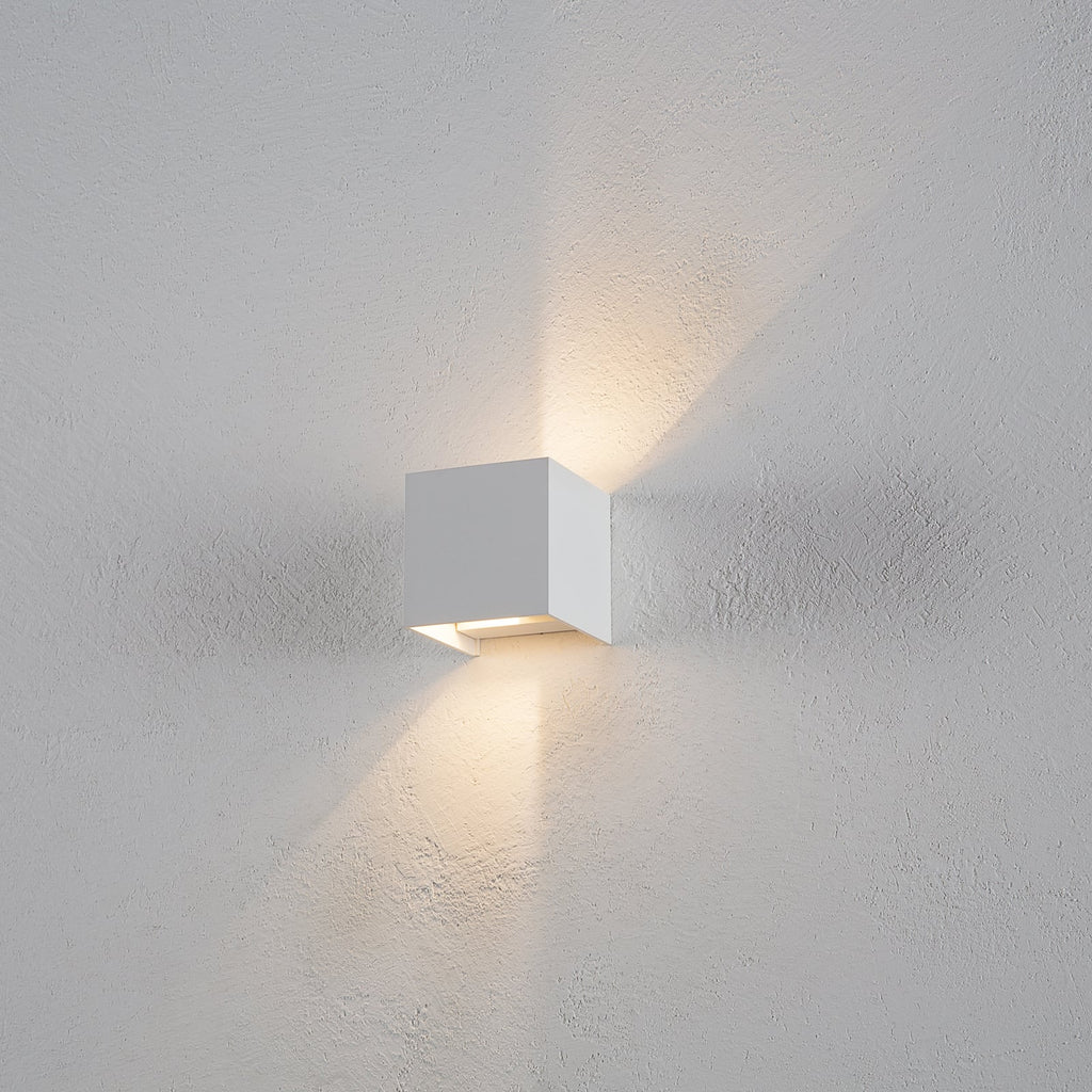 Montert LED utevegglampe Siri 44 opp og ned dimbar IP54