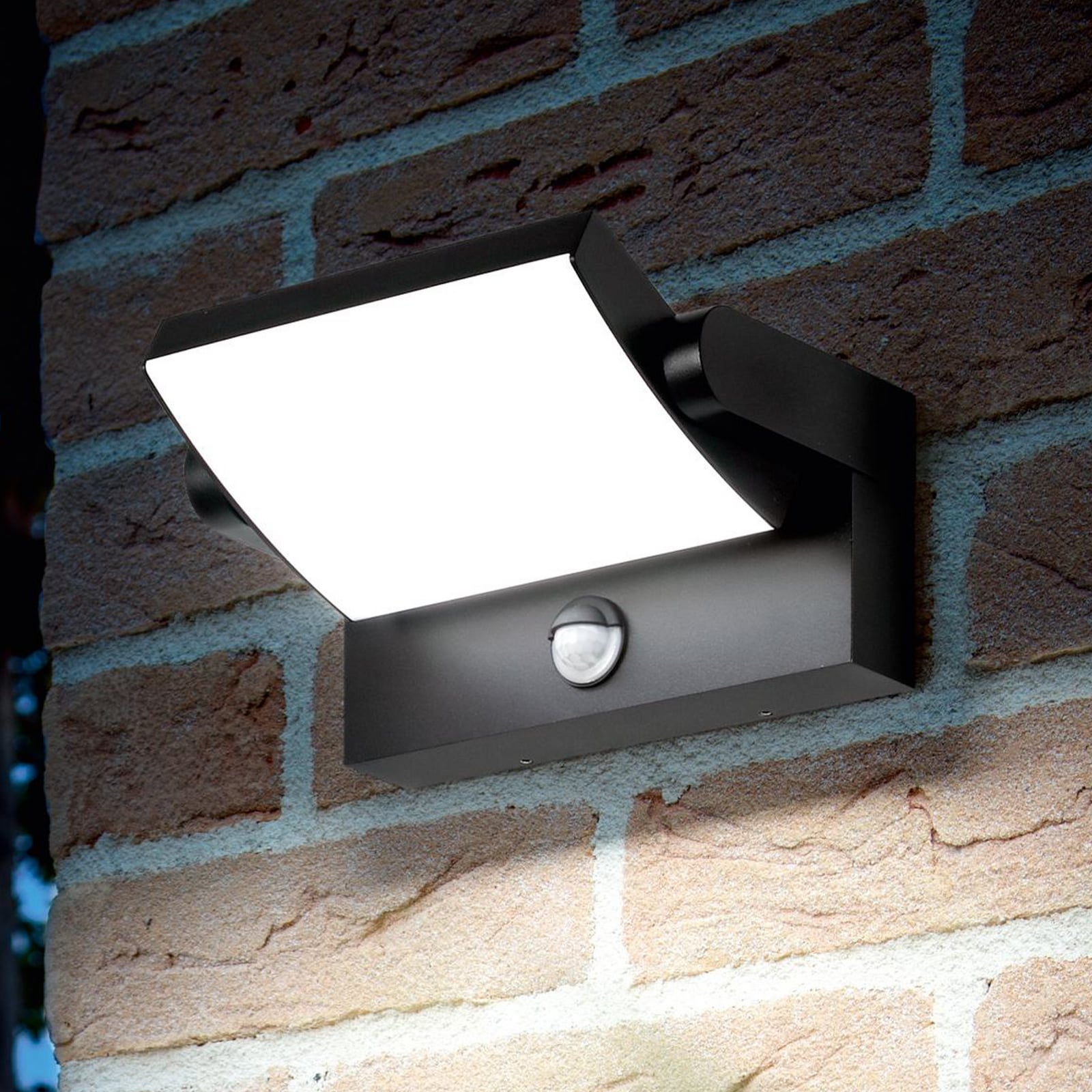 LED utevegglampe Swipe med bevegelsessensor antrasitt IP54 forside