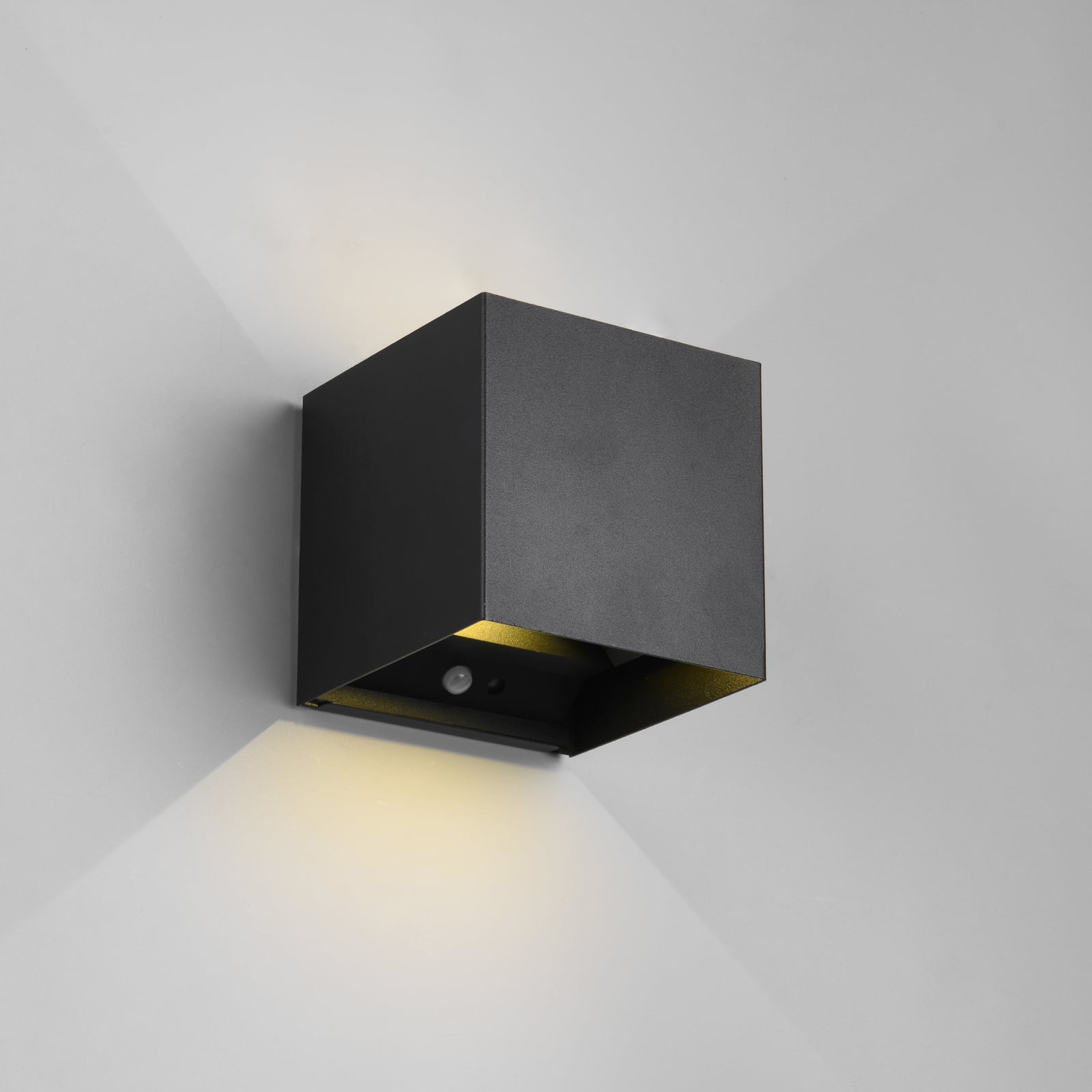 LED utevegglampe Talent oppladbar svart med sensor IP44 - Reality forfra