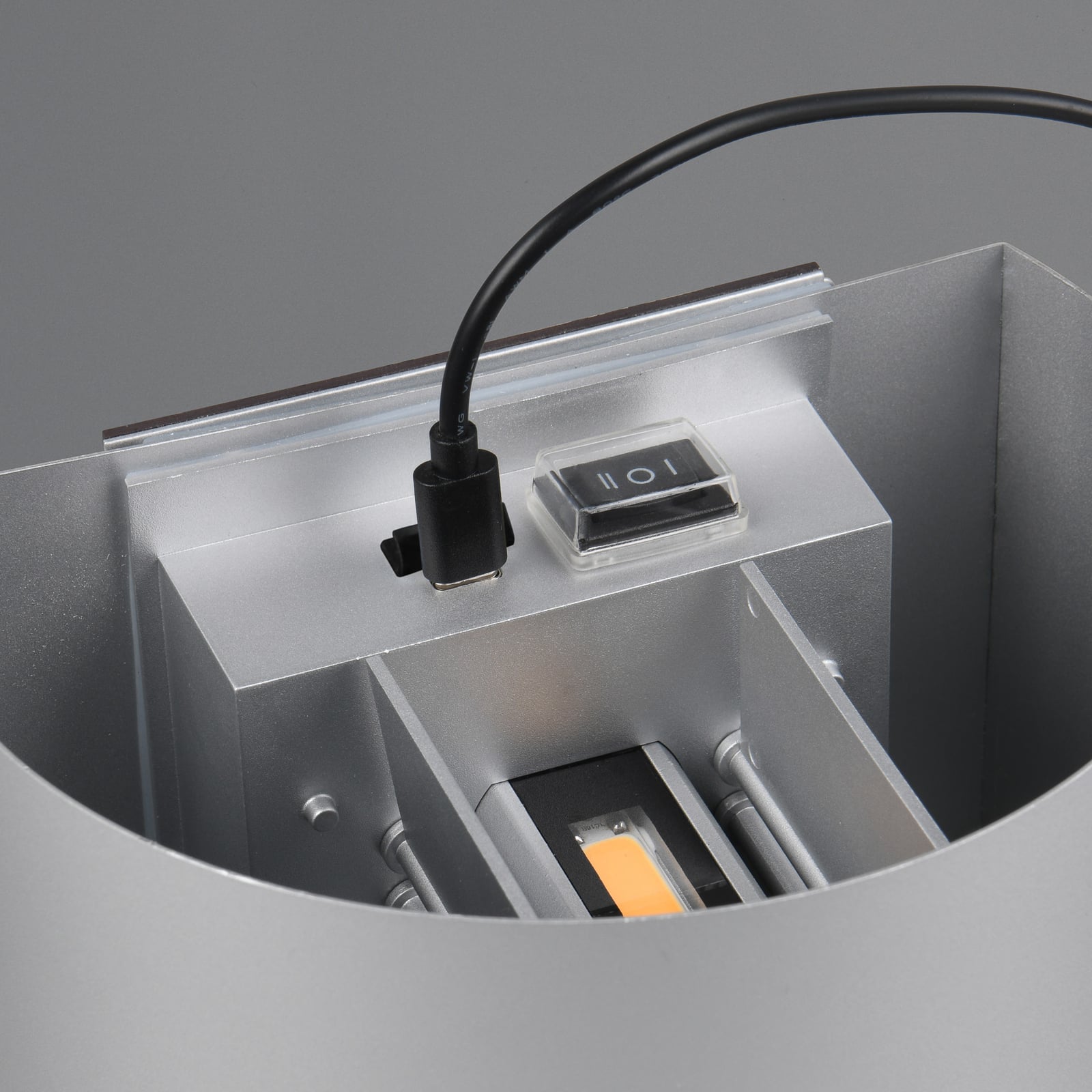 LED utevegglampe Talent oppladbar titan USB-C lading