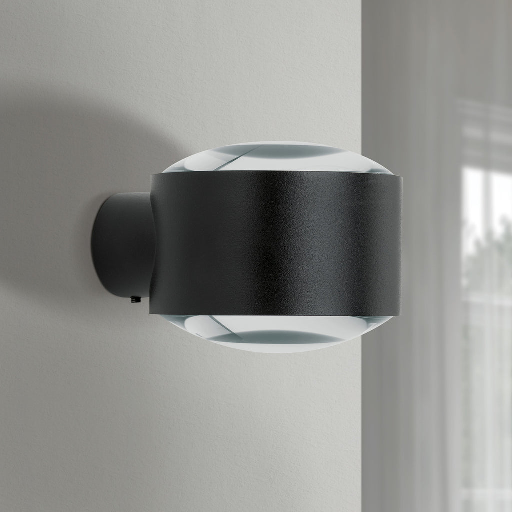 Detalj av LED utevegglampe Tatra opp/ned dimbar