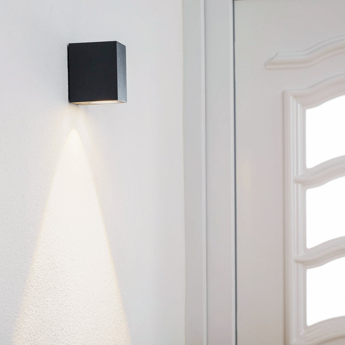 LED utevegglampe Tavi antrasitt bakside