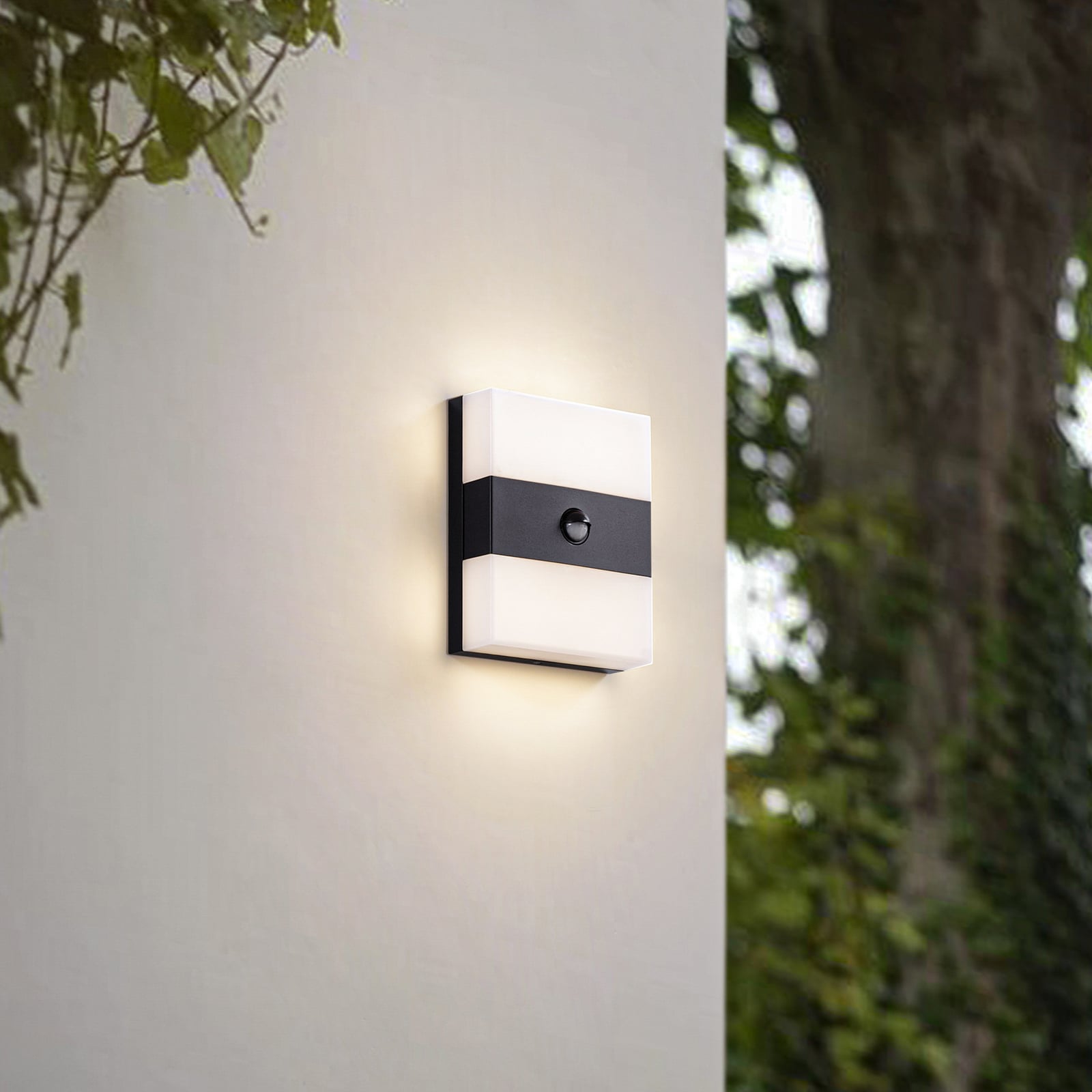 Bakside av LED utevegglampe Teekon med bevegelsessensor antrasitt IP44