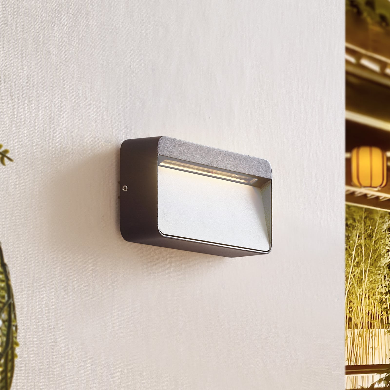 LED utevegglampe Tiburia svart aluminium forfra