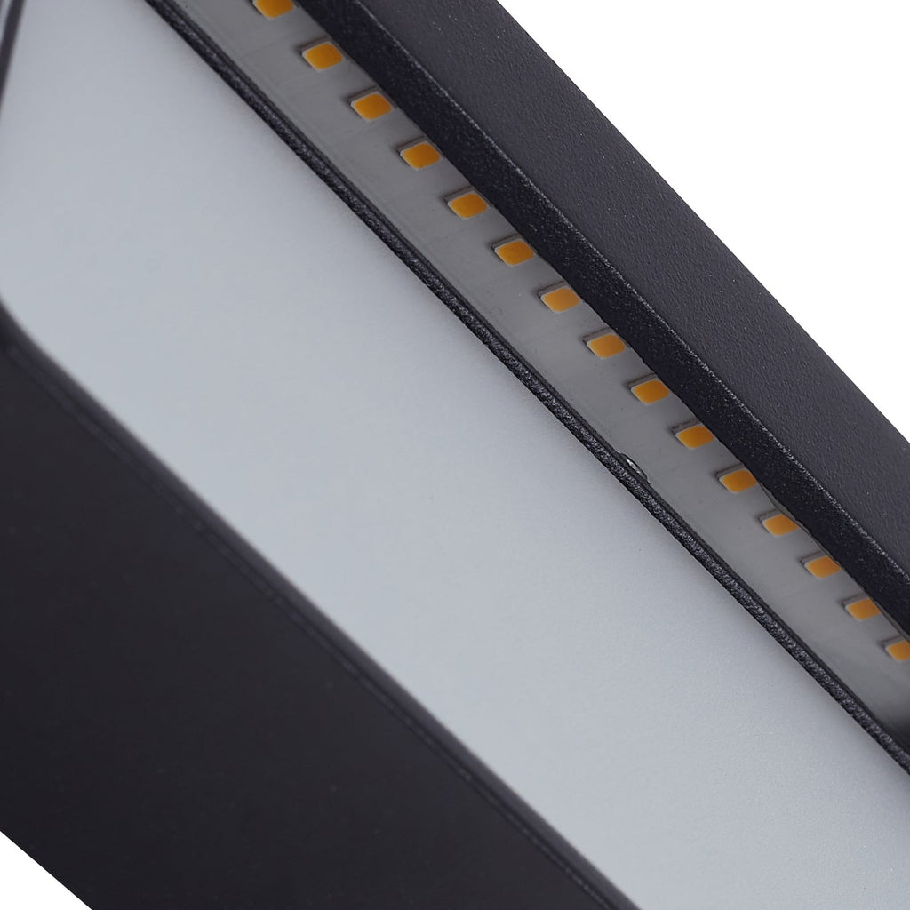 LED utevegglampe Tiburia svart aluminium monteringsdetalj