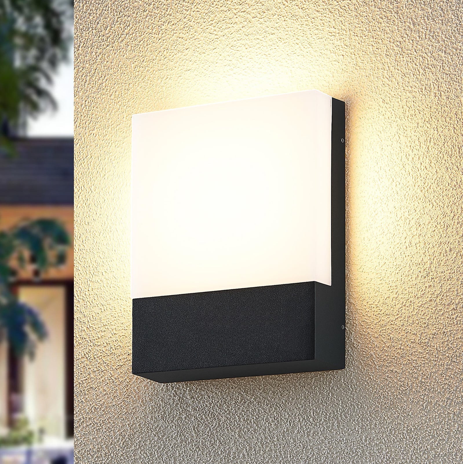 LED utevegglampe Vanira kantet aluminium IP54 forfra