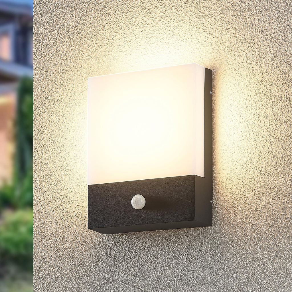 LED utevegglampe Vanira med bevegelsessensor antrasitt forfra