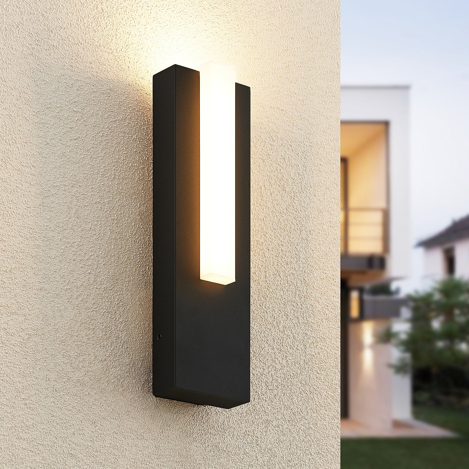 LED utevegglampe Virgalia antrasitt forfra