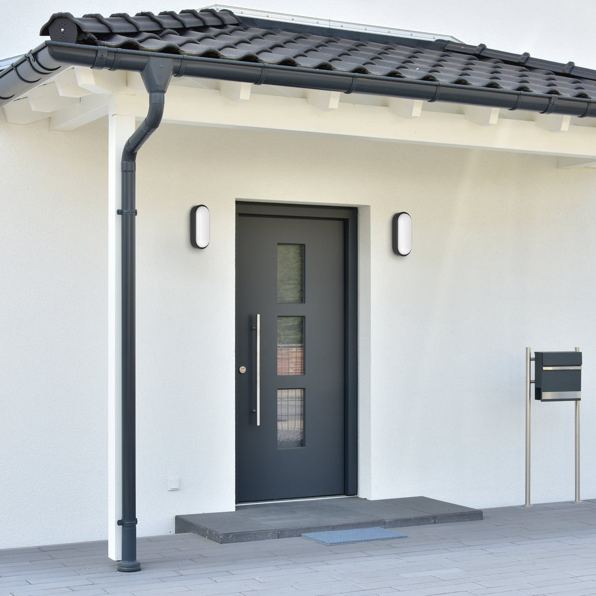 LED utevegglampe Zella Neo XL bakside med montering
