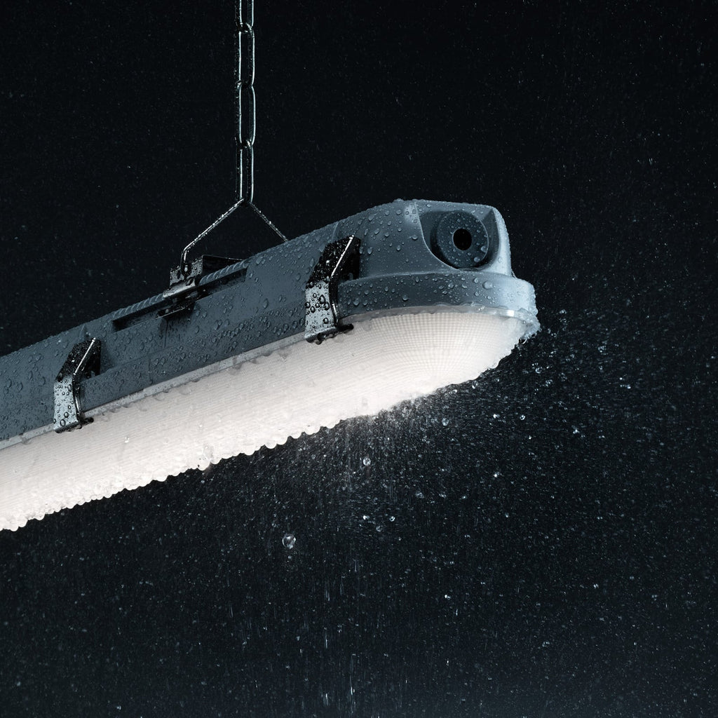 LED våtromsarmatur Humid One 28W 149 cm IP65 grå montert i tak
