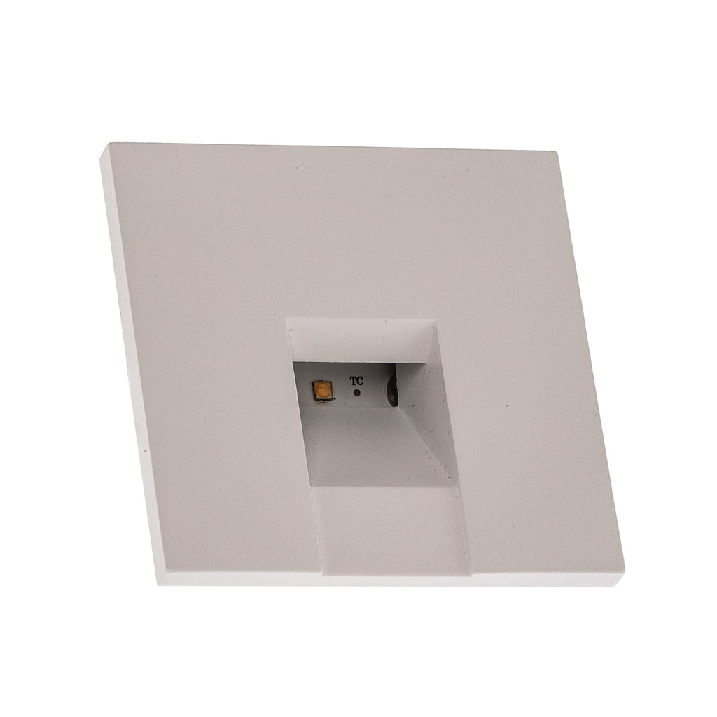 Montert LED vegg innbyggingsspot Kit68 kvadratisk hvit aluminium i trapp