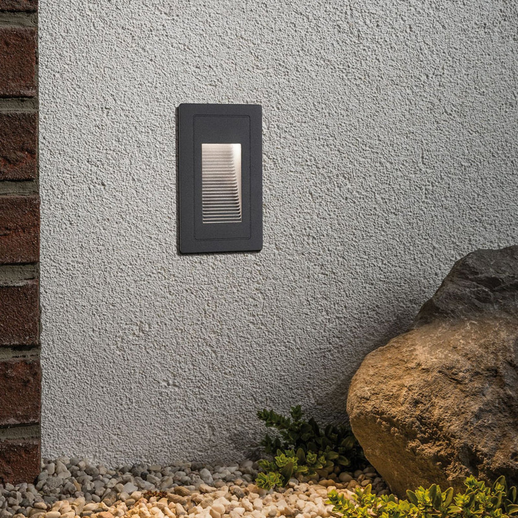 LED vegginnbyggingslampe High svart aluminium IP44 front