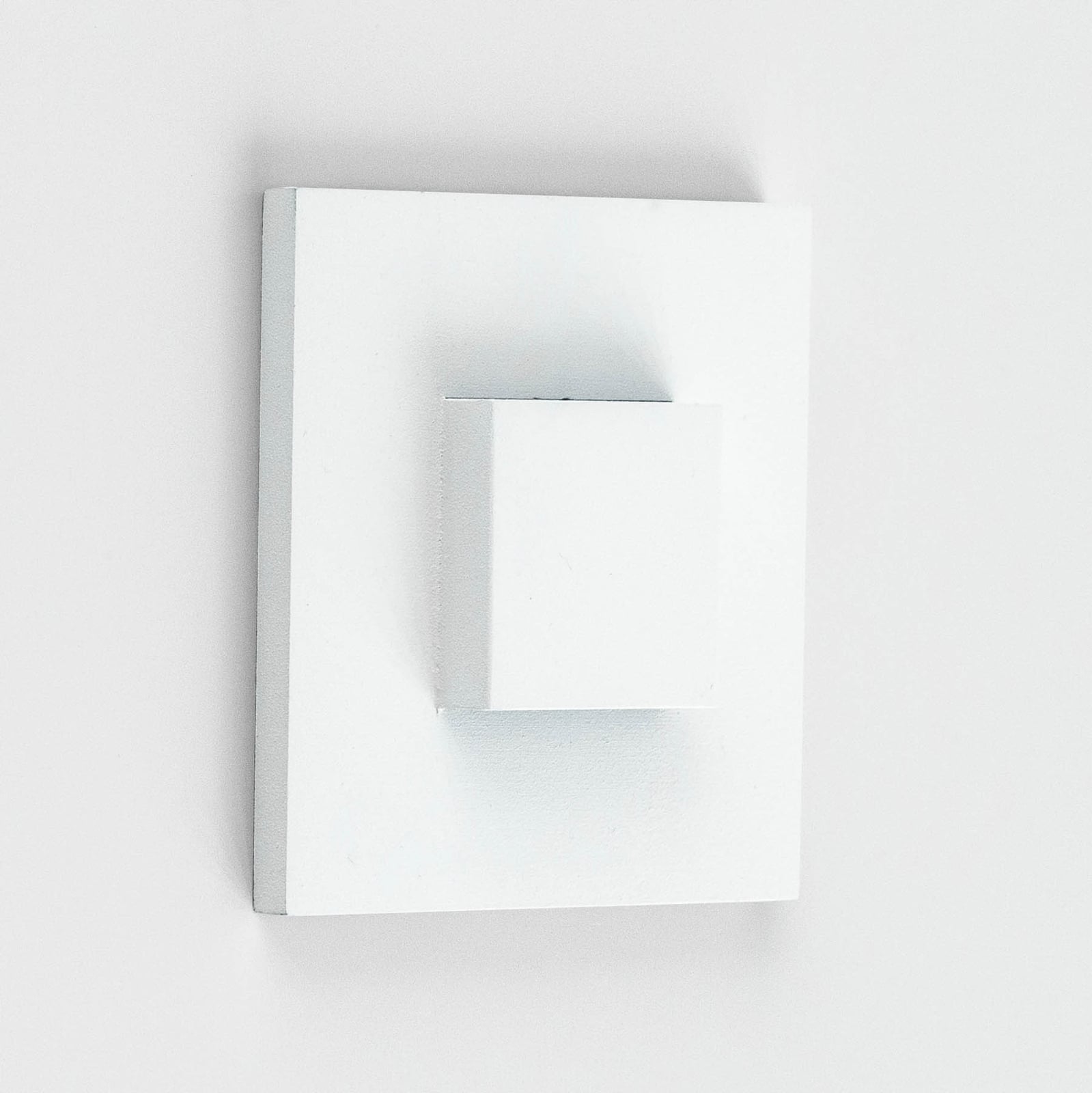 Detalj av LED vegginnbyggingslampe LQ230 opp/ned hvit IP44