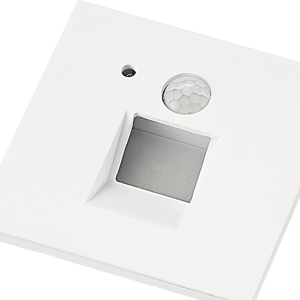 LED vegginnbyggingslampe Neru med bevegelsessensor hvit sideprofil
