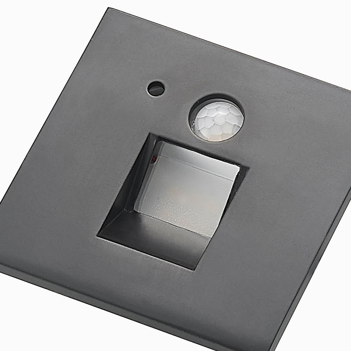 LED vegginnbyggingslampe Neru med bevegelsessensor svart sideprofil