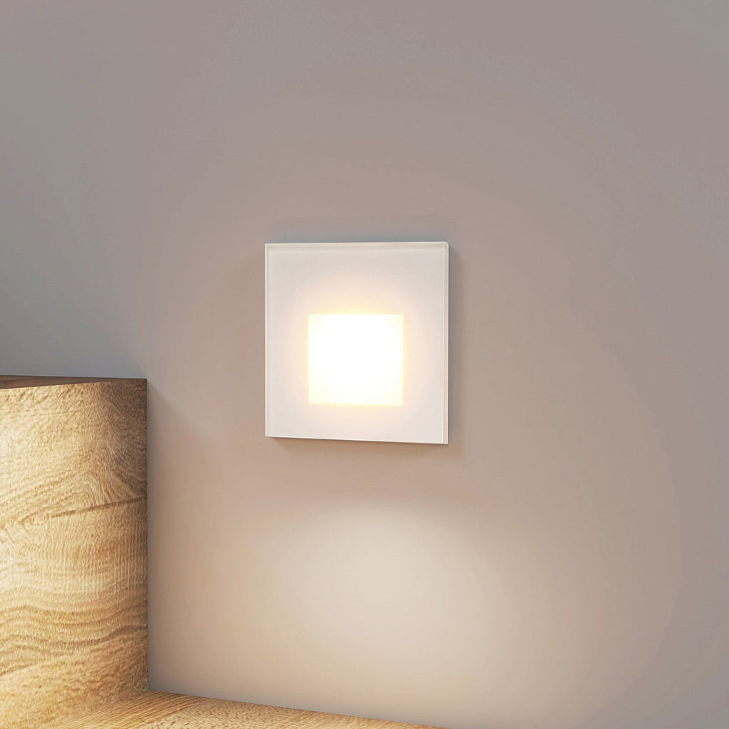 LED vegginnbyggingslampe Vexi hvit 7,8x7,8 cm dimbar CCT front