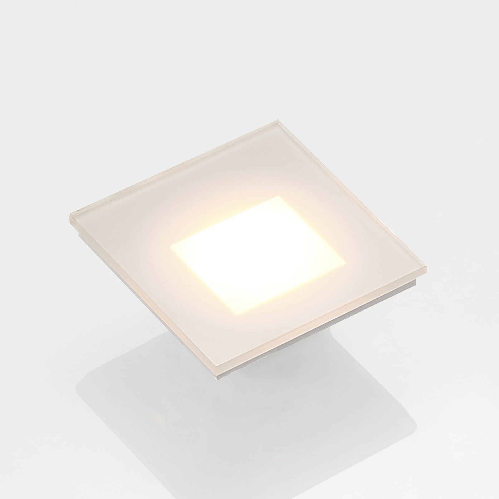 LED vegginnbyggingslampe Vexi hvit 7,8x7,8 cm dimbar CCT lysdetalj
