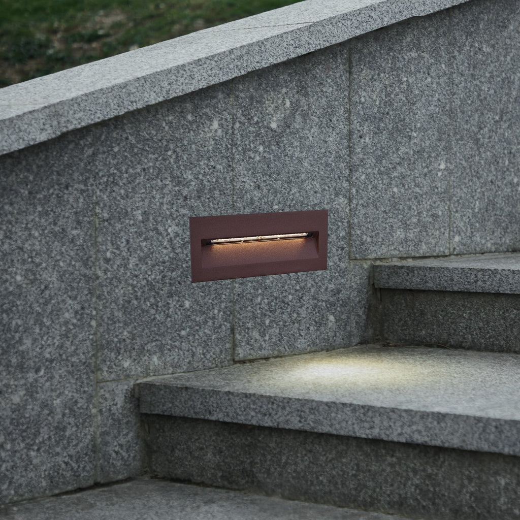 LED vegginnbyggingsspot Loya rustfarget 23x8 cm bakside