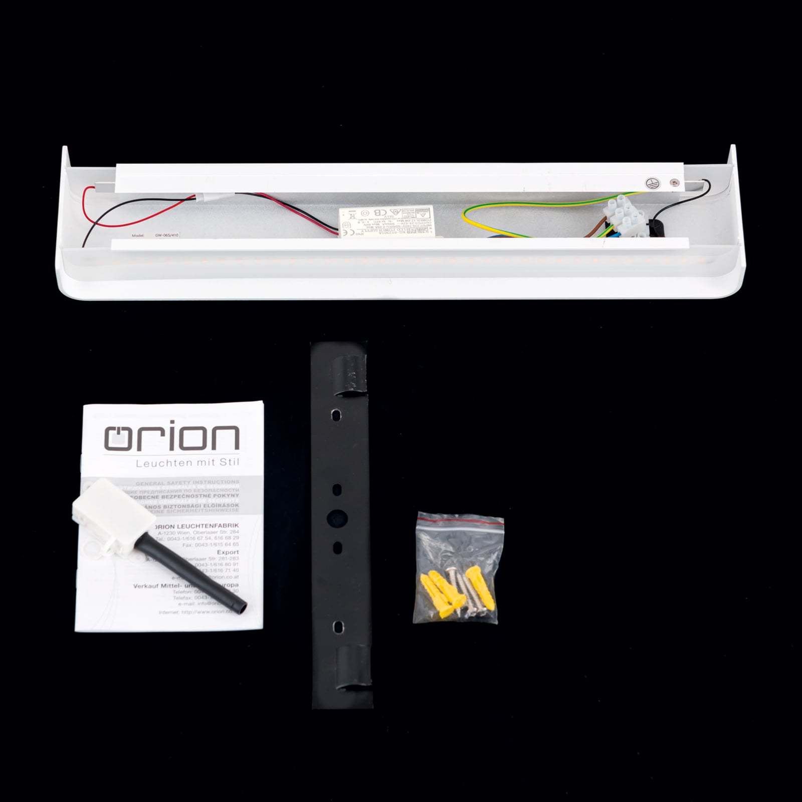 LED vegglampe Accent opp og ned hvit aluminium 41 cm 14W i bruk