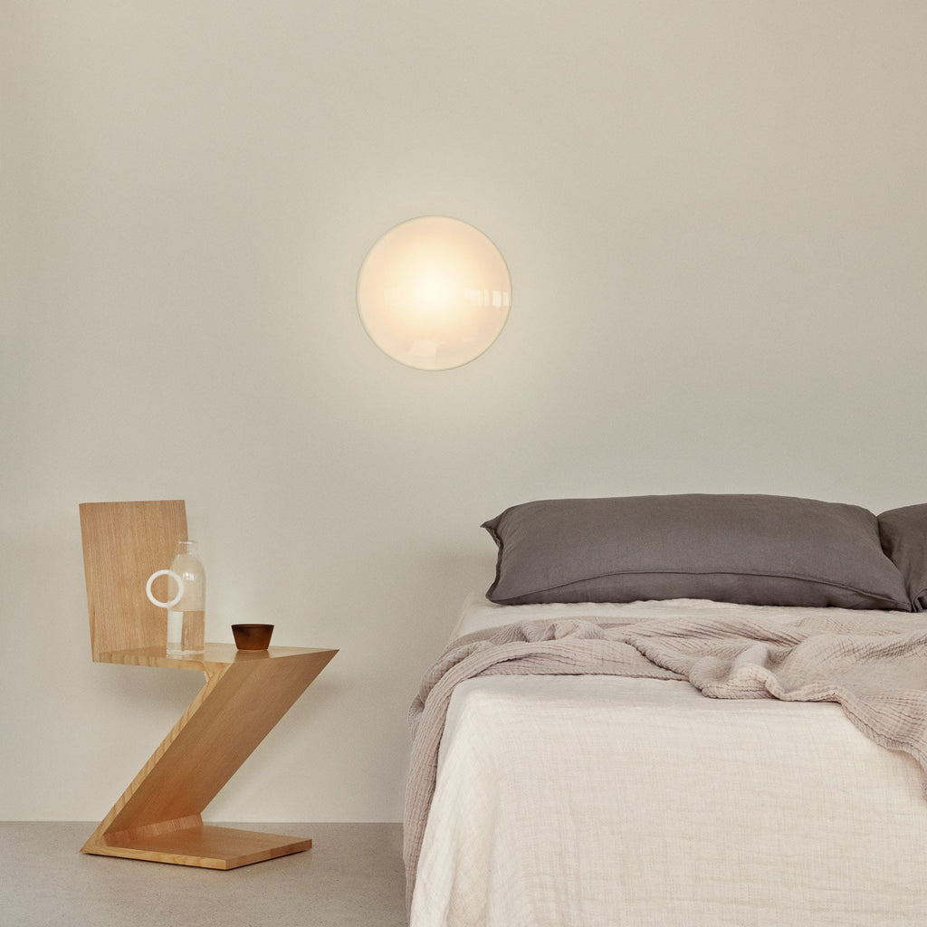 LED vegglampe AJ Eklipta dimbar opalglass Ø22 cm bakside