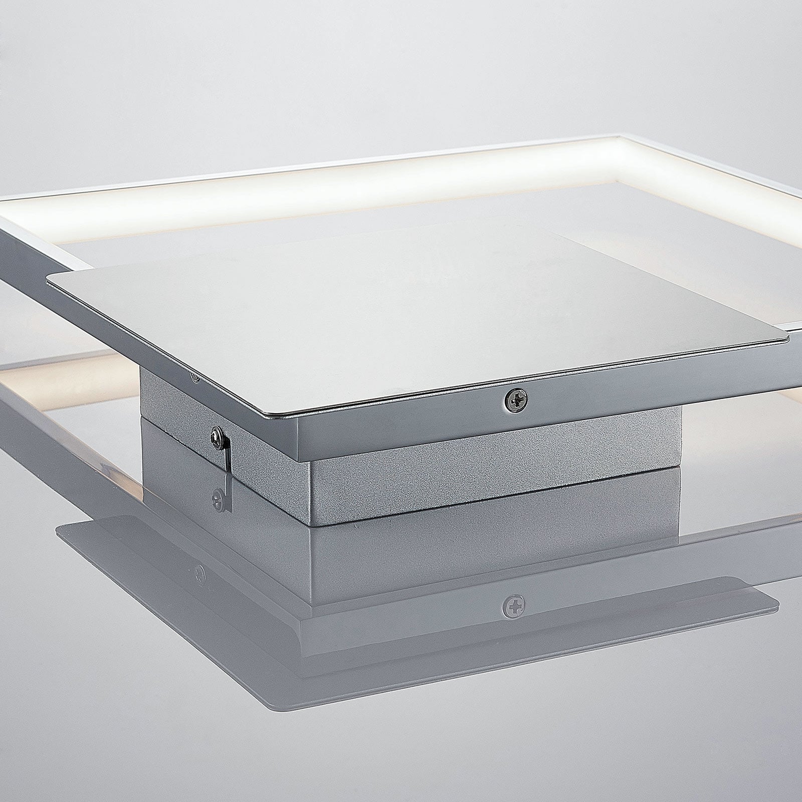 LED vegglampe Anays krom/klar helhet