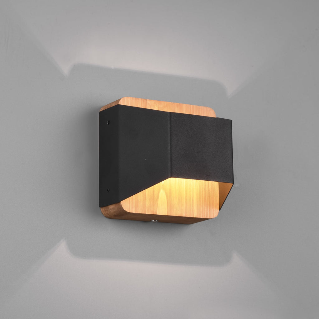 LED vegglampe Arino svart metall og tre dimbar opp/ned forfra