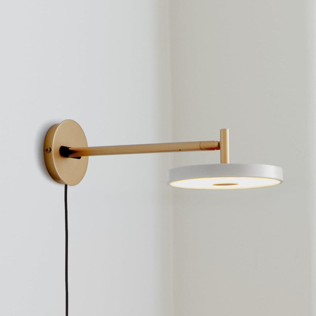 LED vegglampe Asteria Short lysgrå/messing dimbar forfra