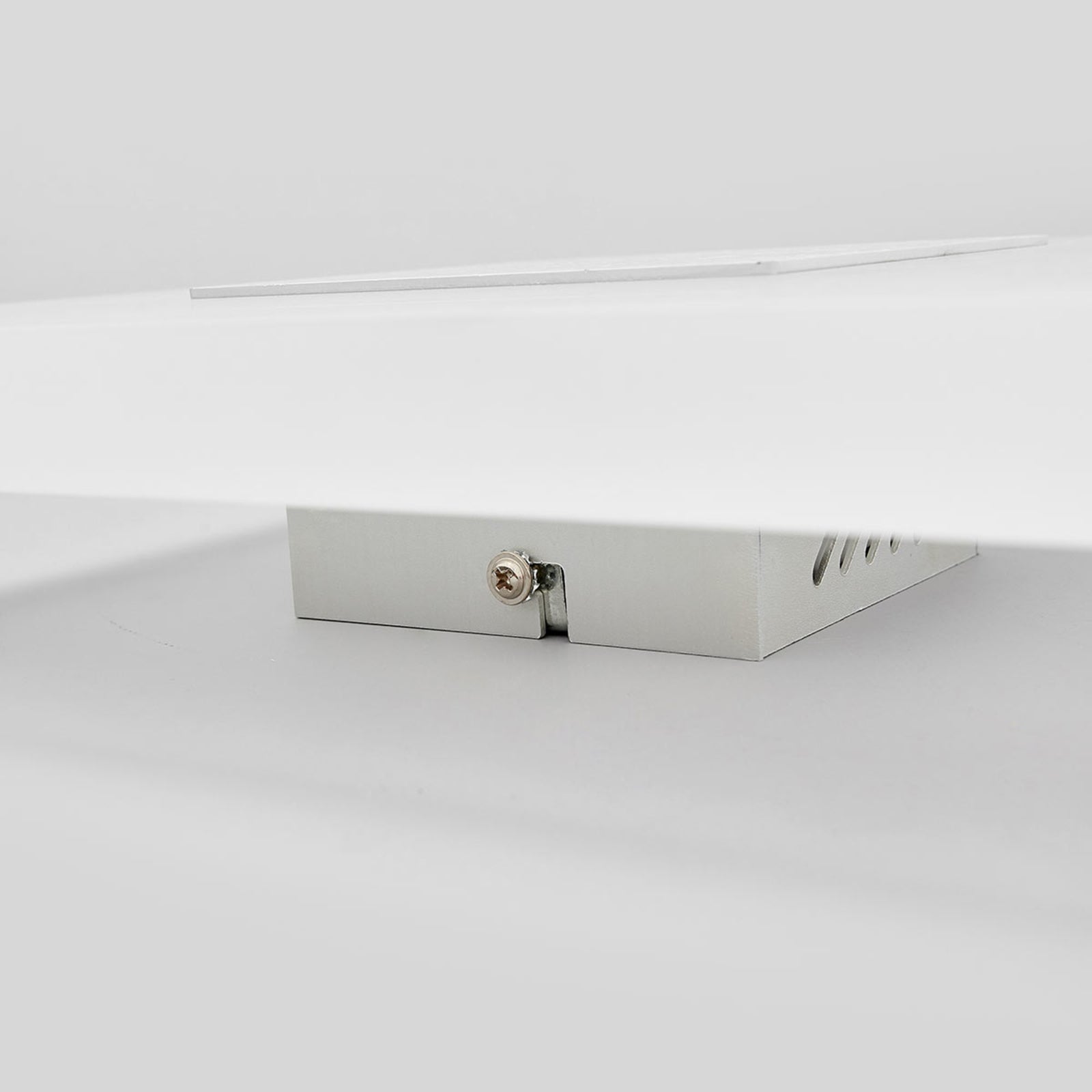 LED vegglampe Berlind hvit akryl 26x26 cm sideprofil