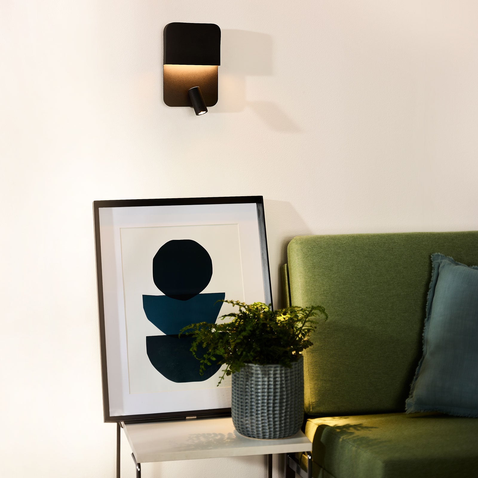 LED vegglampe Boxer med spot svart med bryter USB bakside