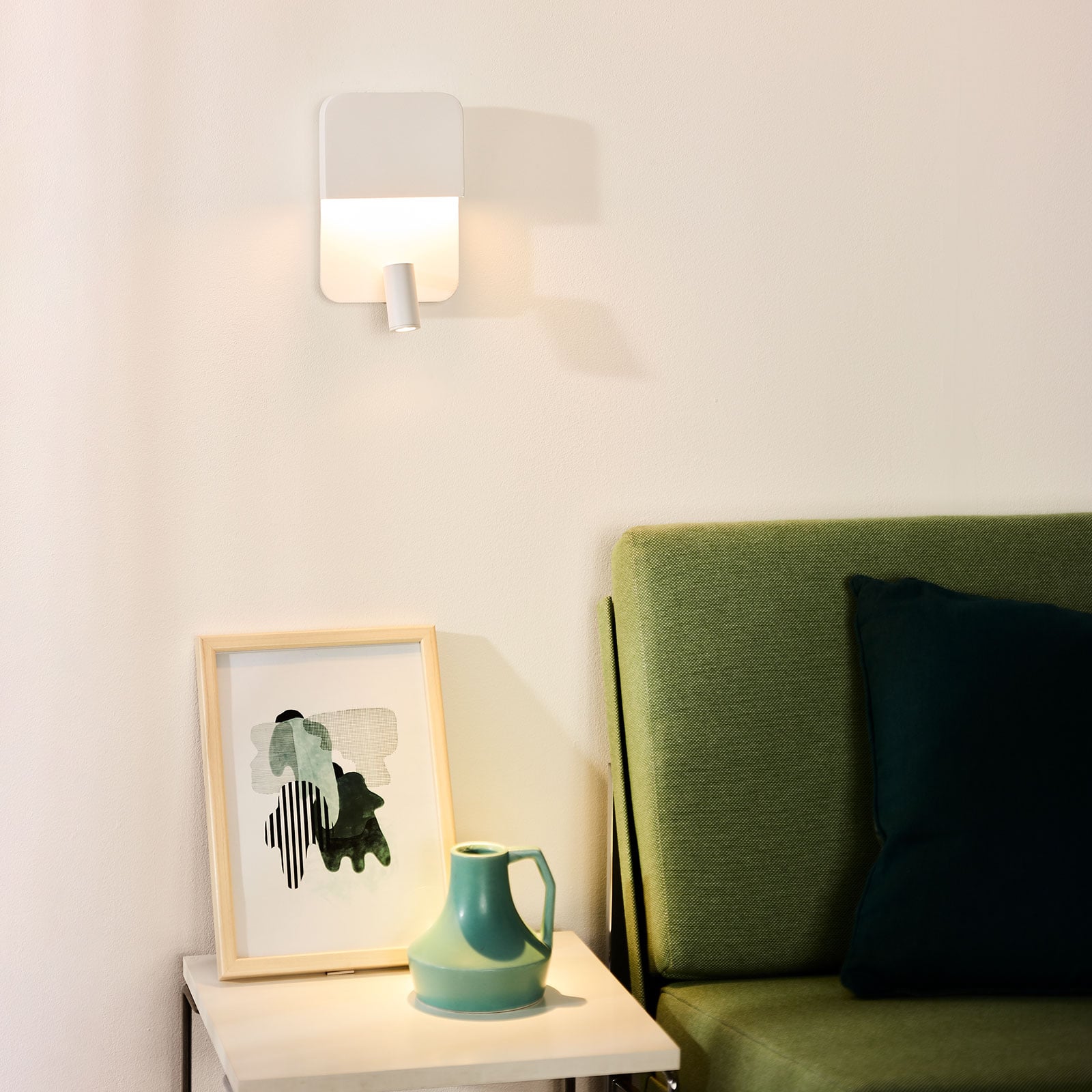 LED vegglampe Boxer med spot hvit stål med bryter bakside