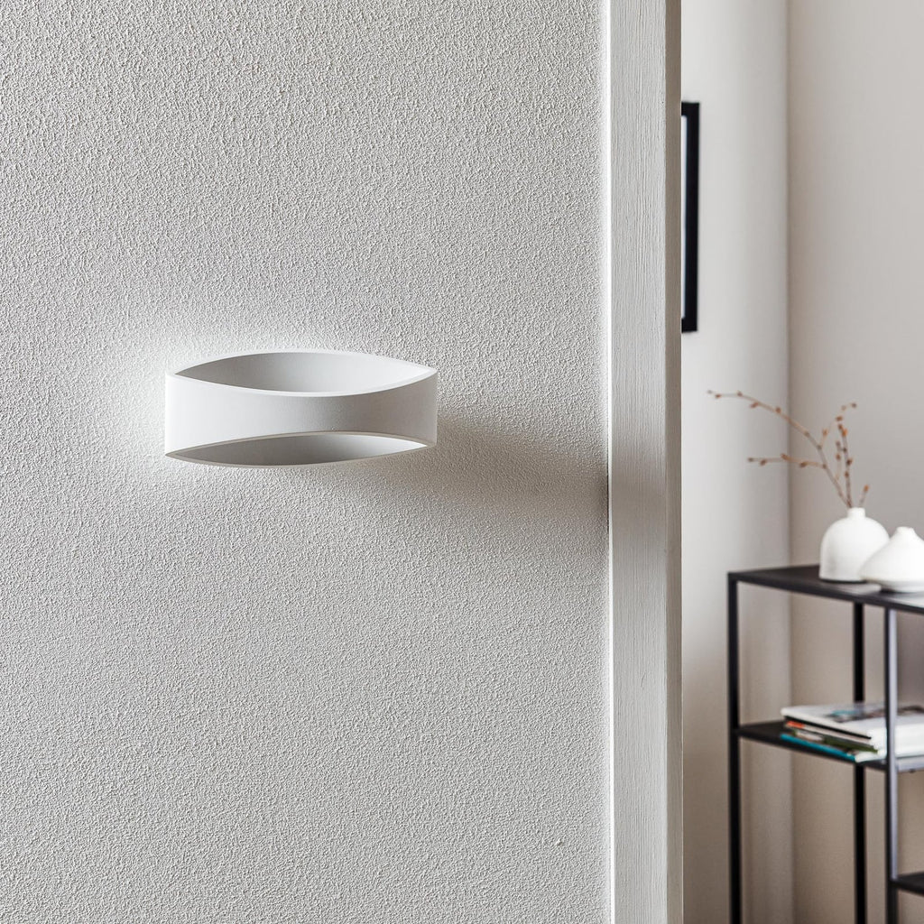 LED vegglampe Bridge matt hvit aluminium detalj