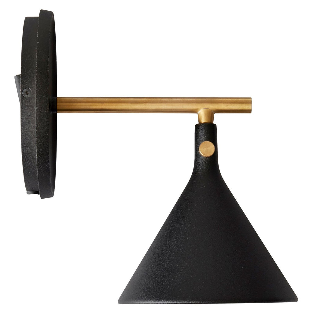 LED vegglampe Cast Sconce svart messing i utendørs miljø