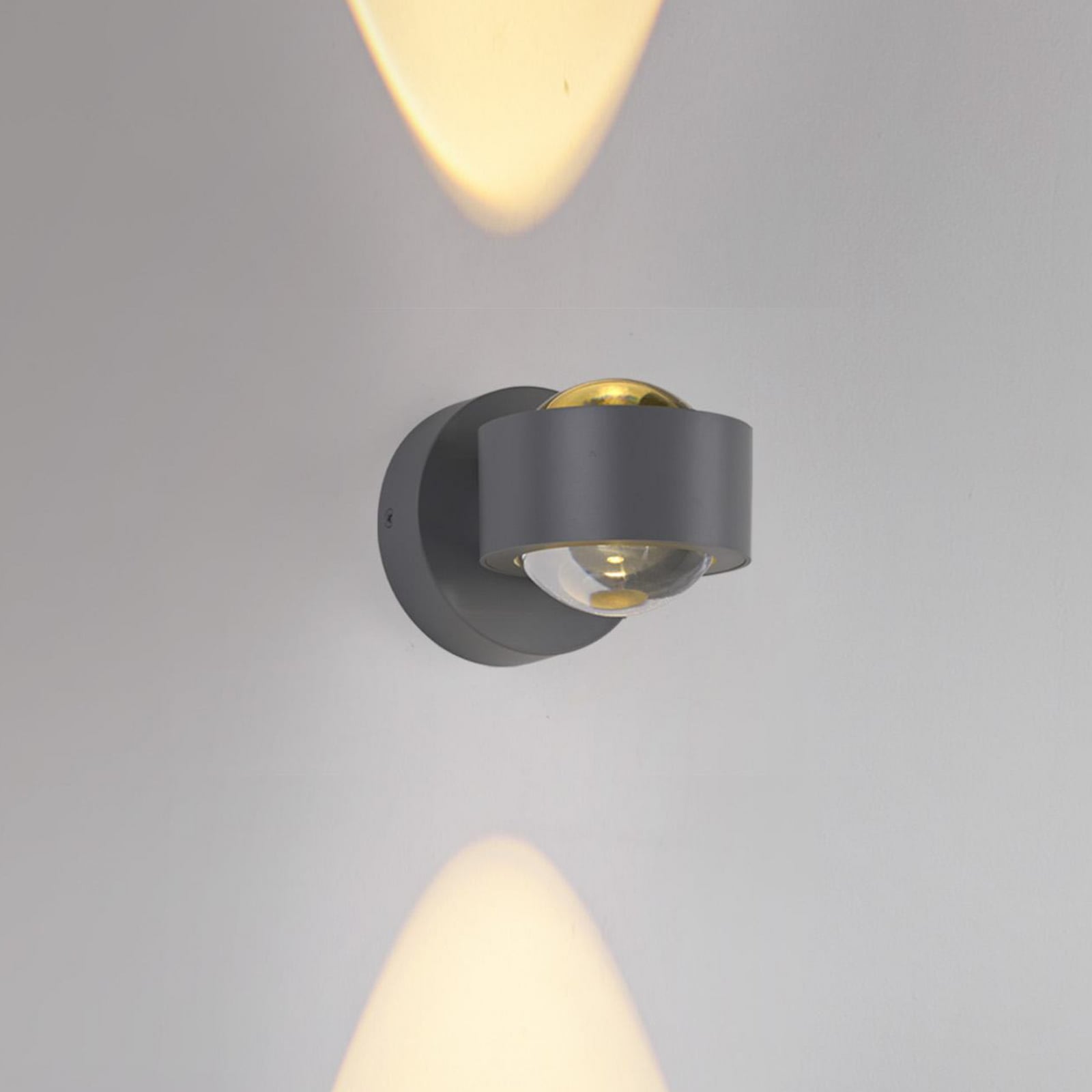 LED vegglampe Chia oppladbar dimbar sølv med fjernkontroll forfra