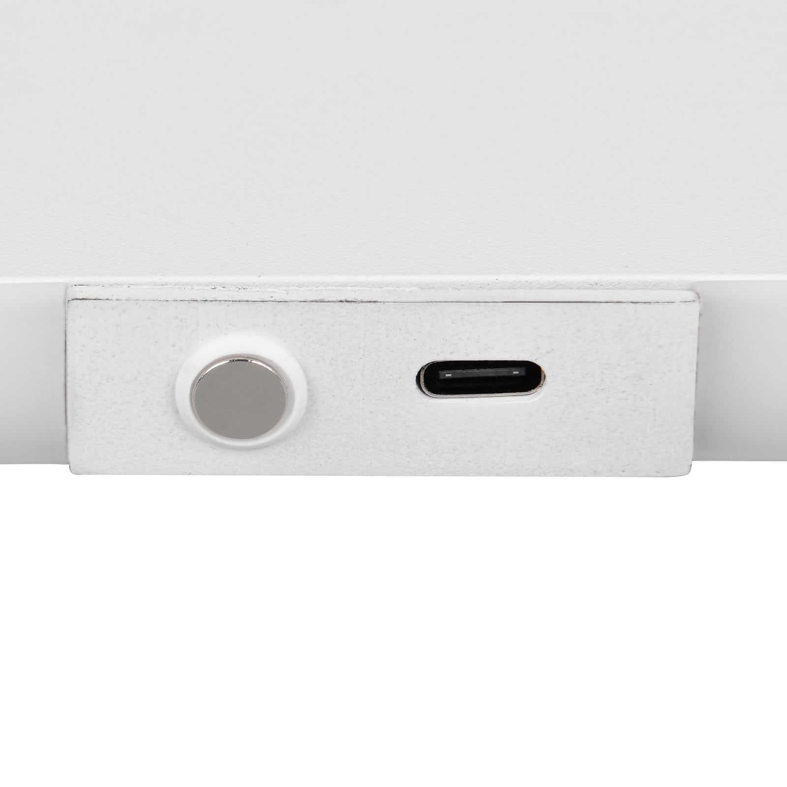 LED vegglampe Conchita sideprofil med metallramme