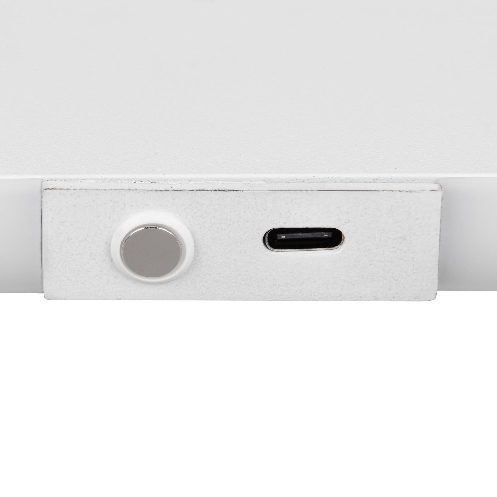LED vegglampe Conchita USB-C ladeport detalj