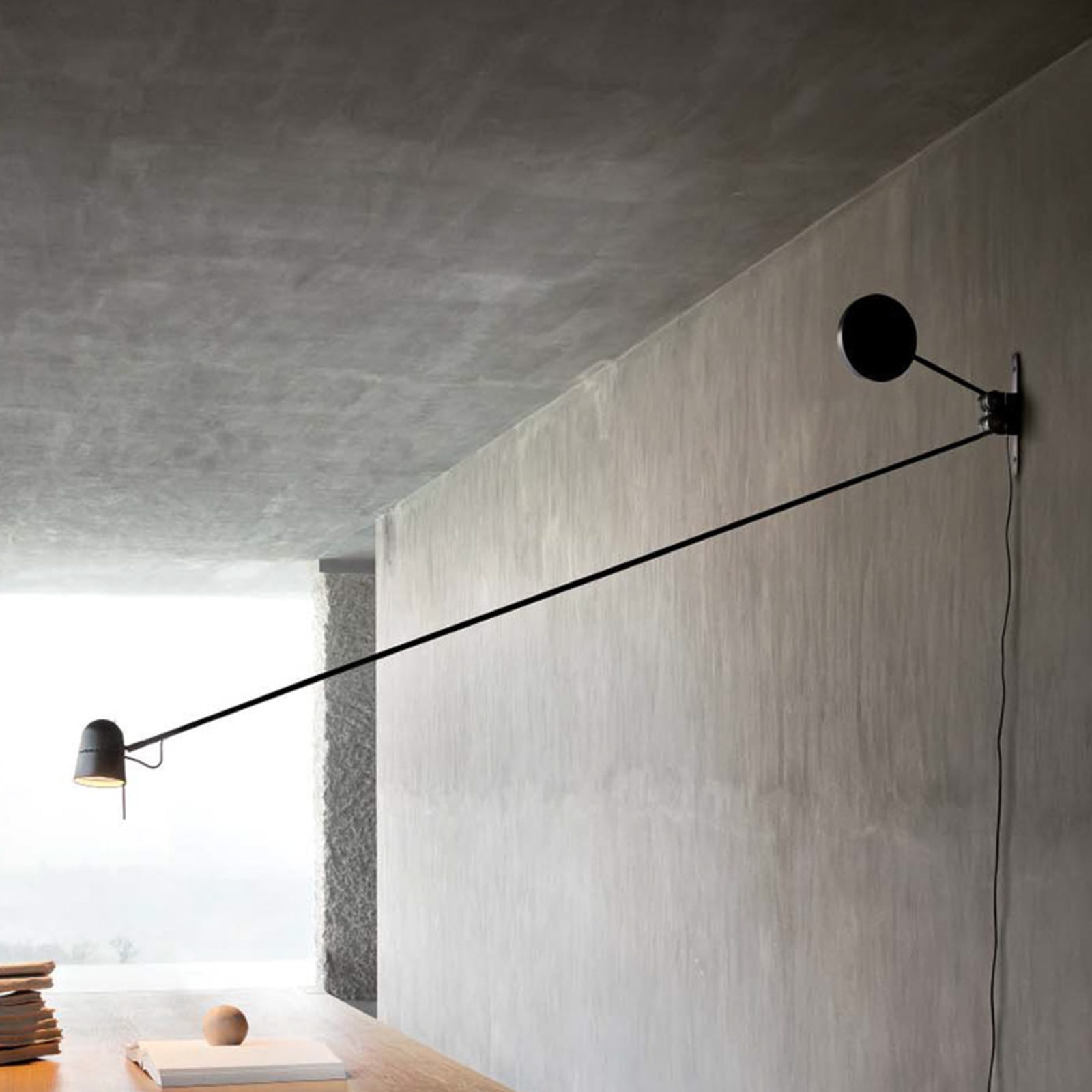 LED vegglampe Counterbalance svart aluminium forfra