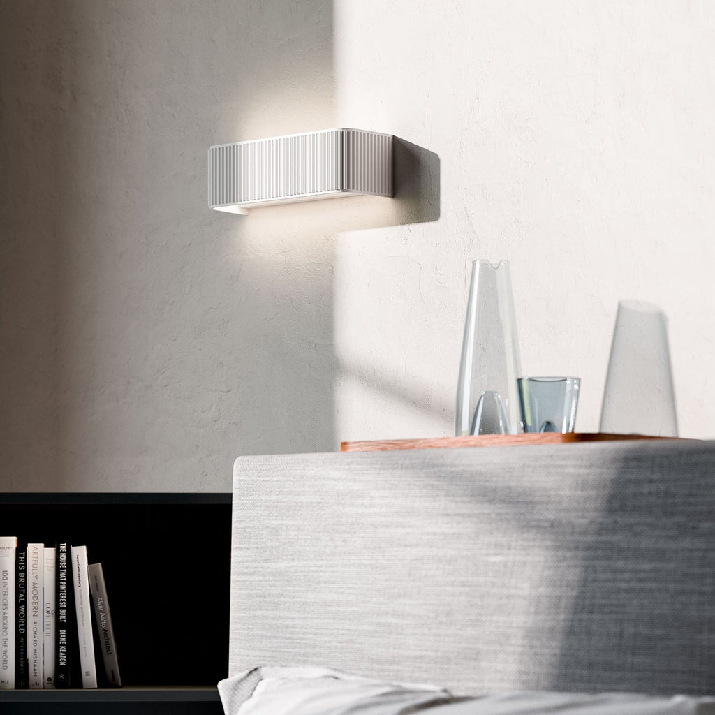 LED vegglampe Dresscode W2 bakside i hvit aluminium