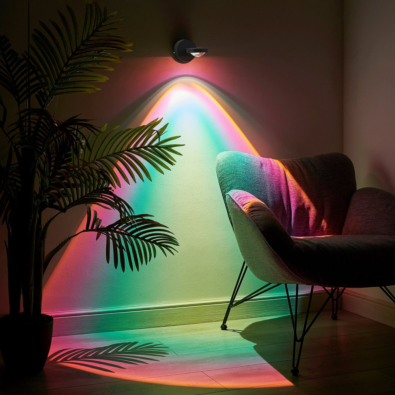 LED vegglampe Edonita svart med RGB effektlys bakside