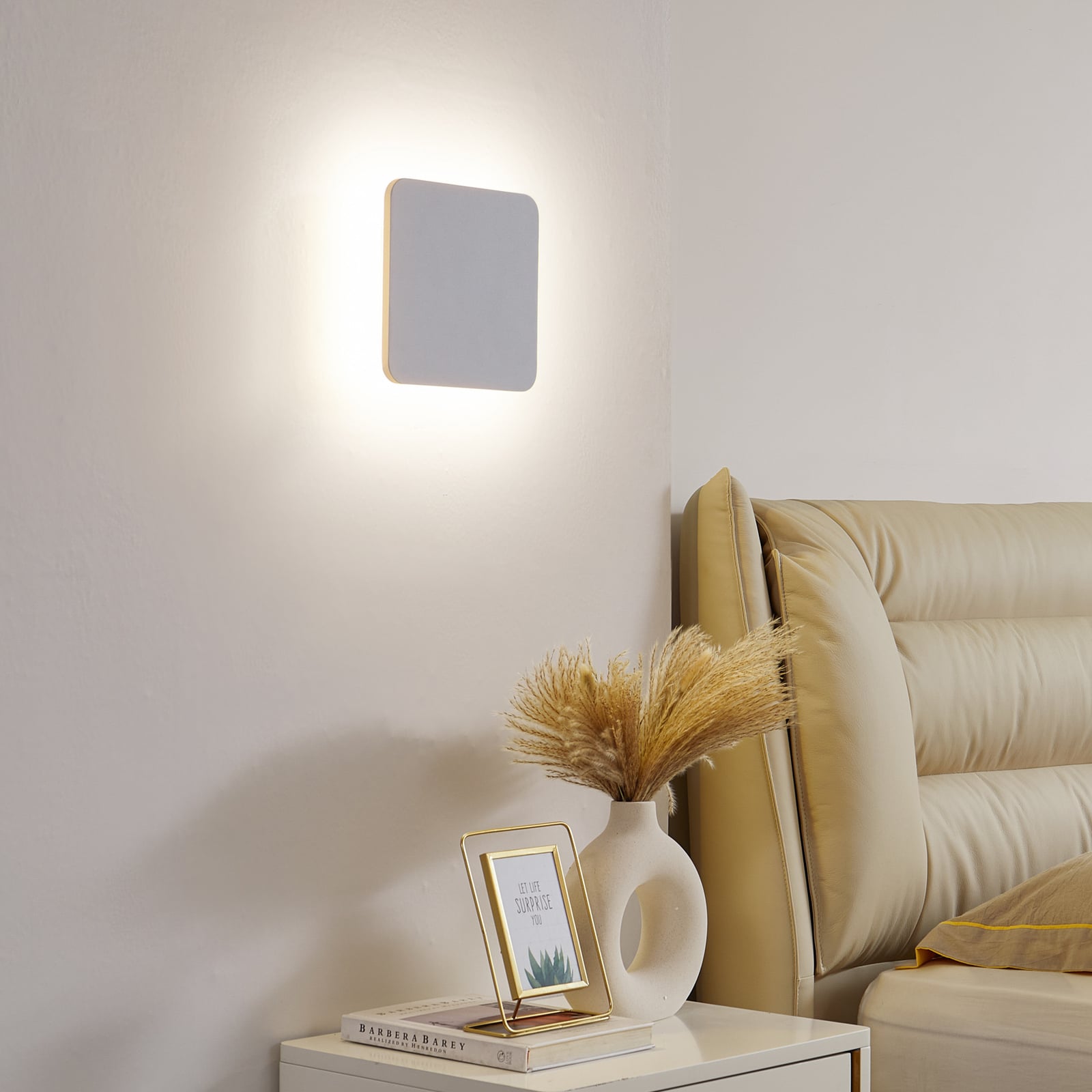 LED vegglampe Elrik hvit metall 22x22 cm forfra
