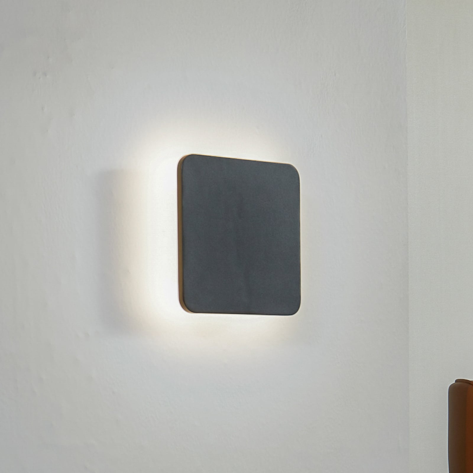 LED vegglampe Elrik svart metall forfra