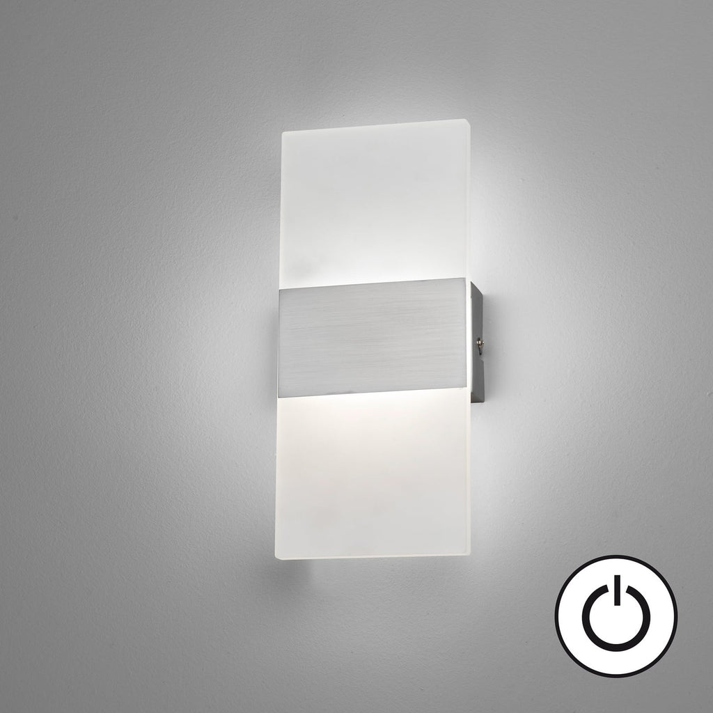 LED vegglampe FODER nikkelfarget med bryter detalj