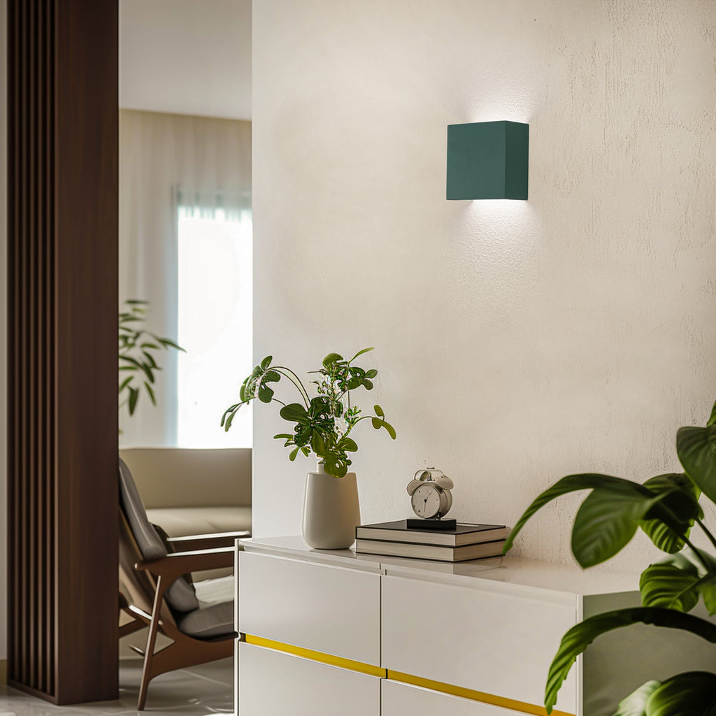 LED vegglampe Gianto opp og ned grønn 3,6W varmhvit bakside